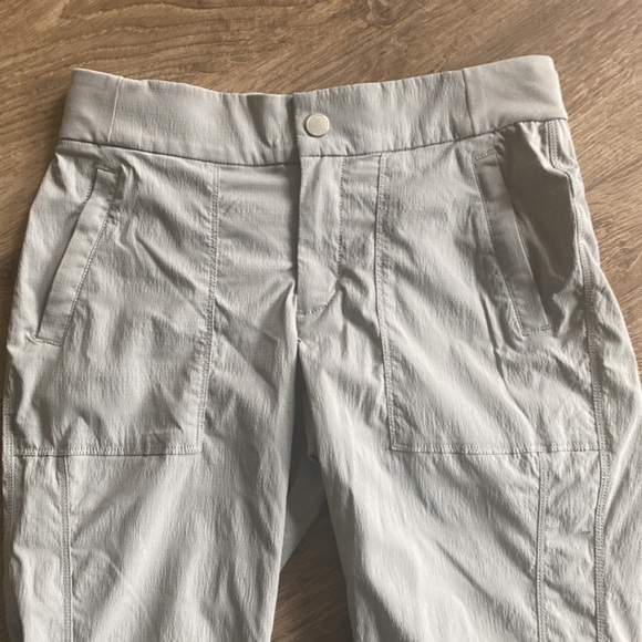 Athleta TREKKIE JOGGER gray size 4 gorpcore athleisure hiking camping sporty - Picture 3 of 6